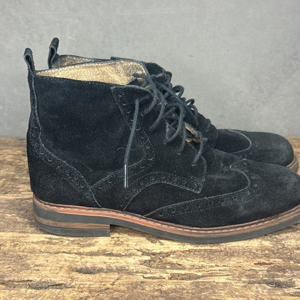 Ann Taylor Black Suede Wingtip Brogue Lace Up Ankle Boots Size 8.5